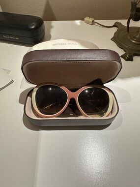 Louis Vuitton Two-Tone Pink and Cream Oversized Women’s Sunglasses
